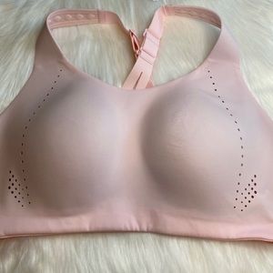 Lululemon Air support Bra 38D
